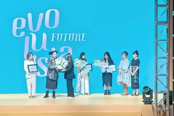 
 EVOLUSIA Fashion Show 2023: Menciptakan Cahaya Baru di Dunia Fashion Bandung
