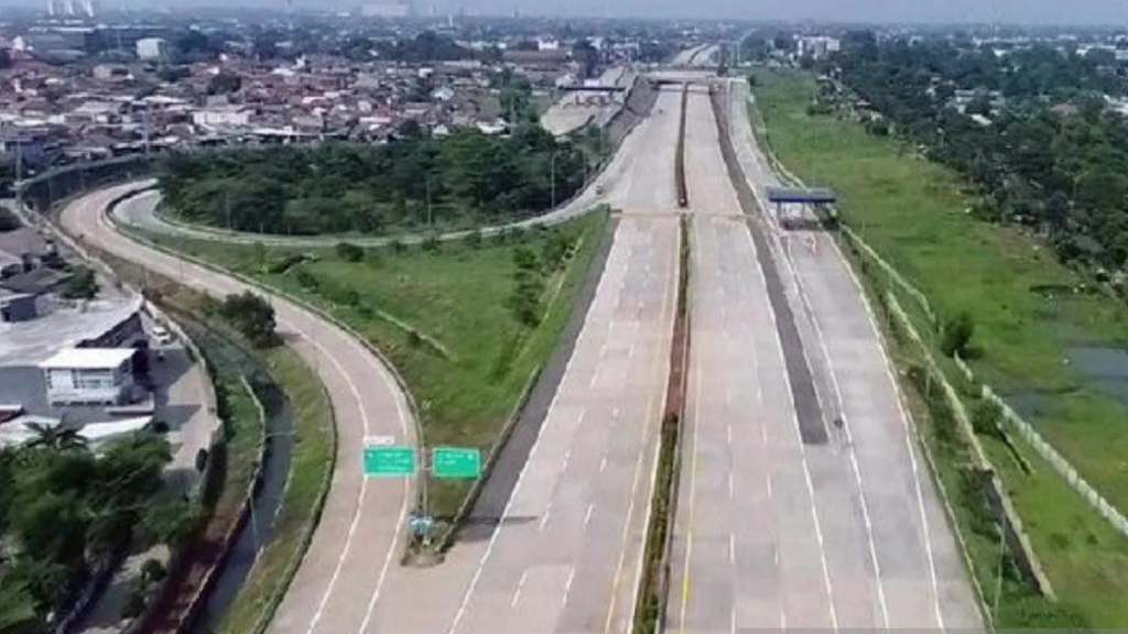 Presiden Jokowi secara resmi meresmikan Jalan Tol Pamulang-Cinere-Raya Bogor di Gerbang Tol (GT) Limo Utama, Kota Depok, Jawa Barat.