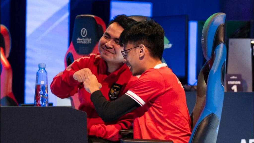 tiga pro player Timnas Indonesia lolos dengan mulus ke babak 16 besar Easian Cup ini.