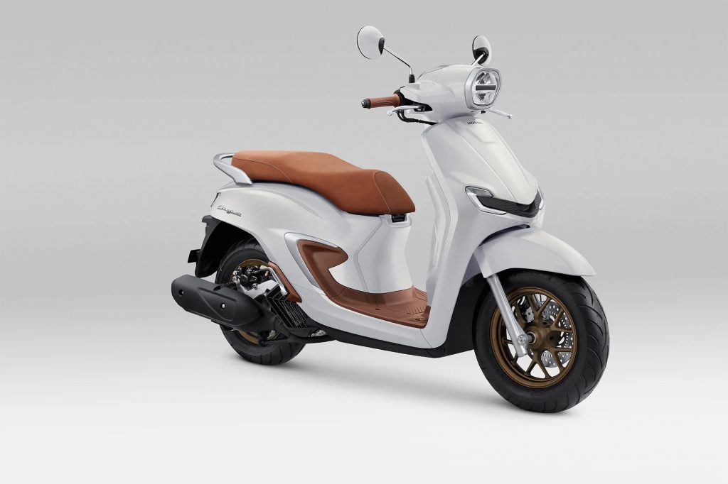  AHM Resmi Luncurkan New Honda Stylo 160, Skutik Premium Fashionable 160cc 