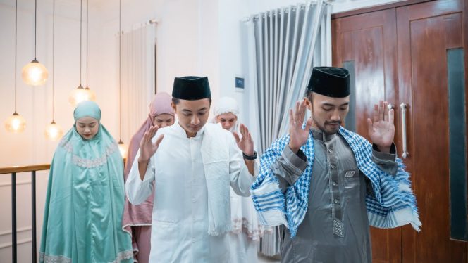 
 Muslim Wajib Tahu! Inilah Keutamaan Sholat Tarawih Bersama Imam Sampai Selesai
