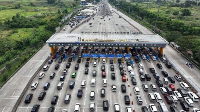 
 Mudik Lebaran 2024 akan ada kenaikan tarif tol trans jawa