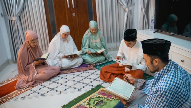 
 7 Keutamaan membaca Al-Quran di bulan ramadhan