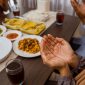 Ilustrasi makanan sahur (Foto: canva)