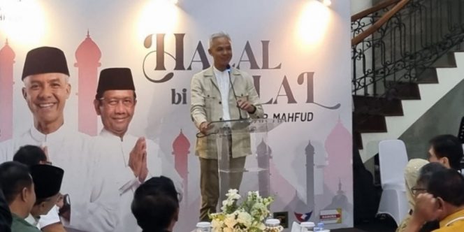 
 Ganjar Pranowo Tetapkan Sikap Oposisi di Pemerintahan Prabowo-Gibran