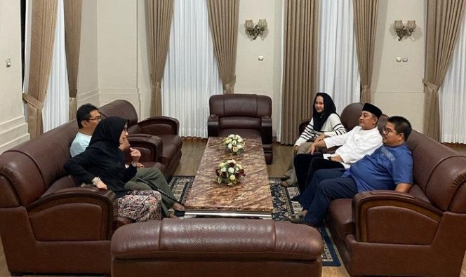 
 Ingin Sahur di Lumajang, Bunda Indah dan Mas Yudha Tiba Malam Ini