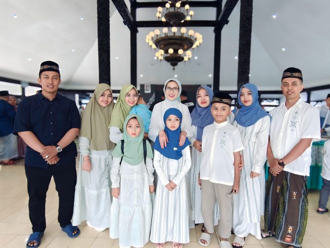 
 Ribuan Warga Hadiri Open House Bupati Lumajang di Pendopo Arya Wiraraja