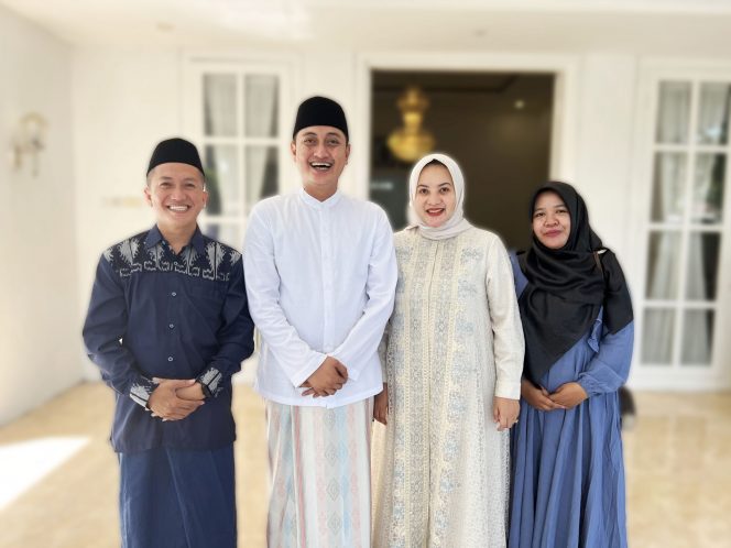 
 Wakil Bupati Lumajang Adakan Open House, Warga Antusias Hadiri Silaturahmi