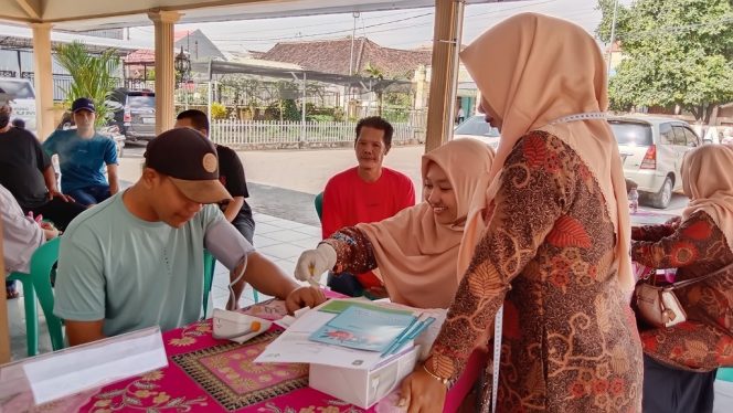 
 Posyandu Bertransformasi: Pusat Pemeriksaan Kesehatan untuk Warga Lumajang