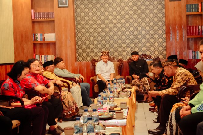 
 Dharma Shanti di Pura MGSA Senduro Lumajang: Harmoni Keberagaman dan Refleksi Moderasi Beragama