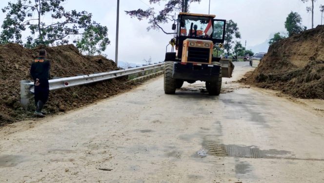 
 Update Longsor Piket Nol Lumajang: Jalur Aman, Akses Dibuka Tutup
