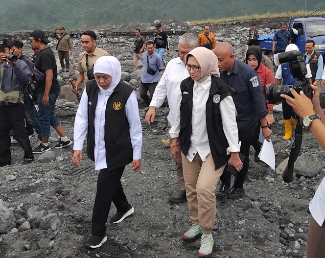 
 Gubernur Khofifah Apresiasi Keterlibatan Warga dalam Pembangunan Tanggul Sumberwuluh