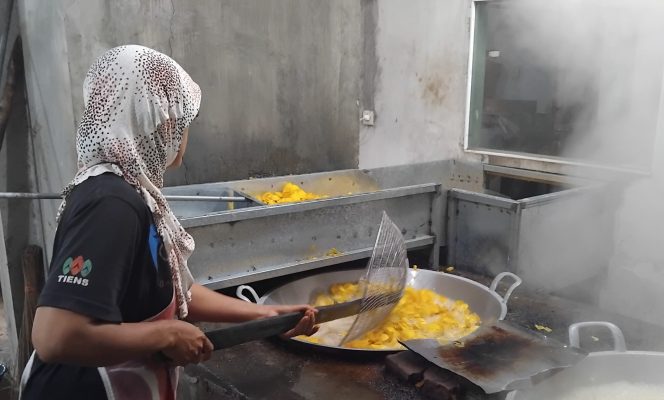 
 Keripik Talas Senduro: Menembus Pasar Modern dengan Tradisi dan Inovasi Lokal