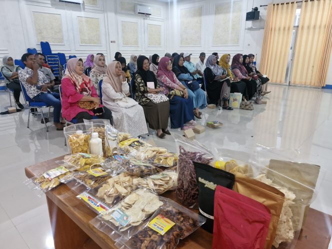 
 Disperindag Lumajang Gelar Pelatihan Konten Pemasaran Online bagi IKM Keripik, Kopi, dan Susu