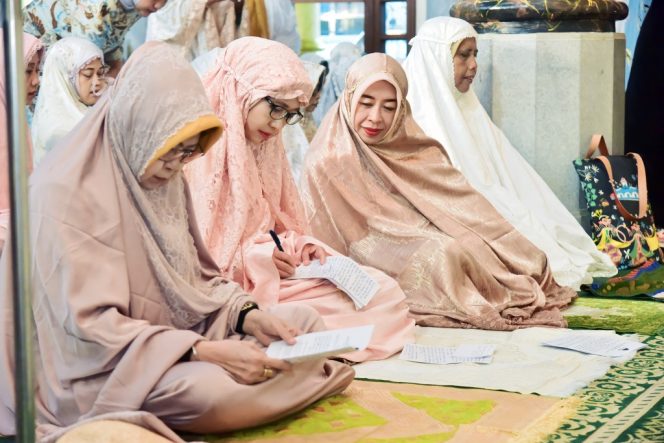 
 Dari Mimbar Iduladha, Bupati Lumajang Ajak Bangun Generasi Berakhlak