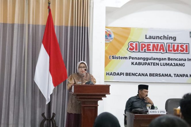 
 Wisata Lumajang: Belum Terkomplikasi, Sudah Mau Diinvestasi