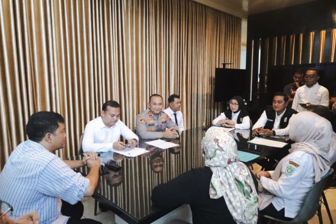 
 Pemkab Lumajang Tindak Cepat, Minta Perusahaan Hentikan Praktik Penahanan Ijazah