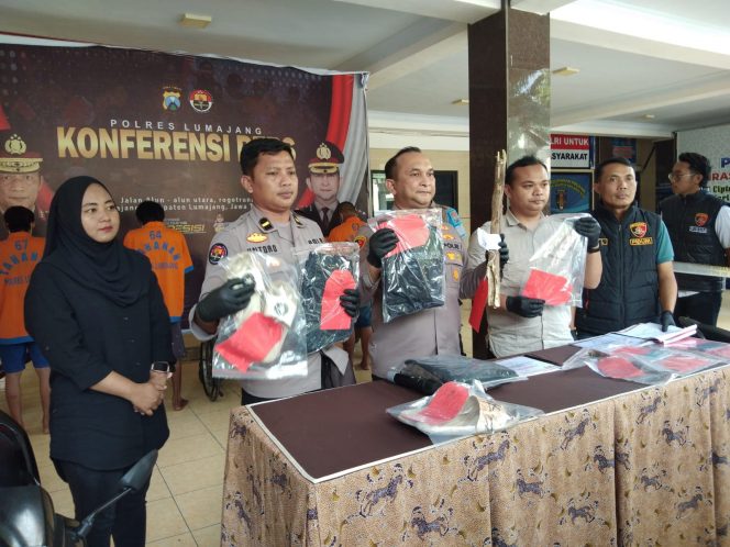 
 Cekcok Sepele Berakhir Tragis: Pemuda di Lumajang Dikeroyok dan Sepedanya Dirampas