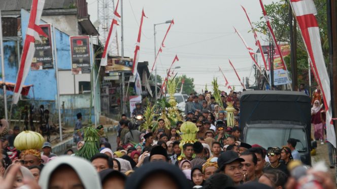 
 43 Gunungan Meriahkan Jolen Satu Suro, Bukti Eksistensi Budaya Sendoro