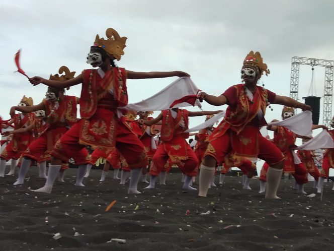 
 Segoro Topeng Kaliwungu: Bukan Sekadar Seni, Tapi Penggerak Ekonomi dan Kebanggaan Nasional Lumajang