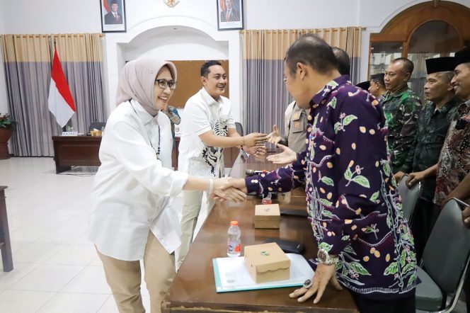 
 Wabup Lumajang: Kepala Desa Garda Terdepan Pelayanan dan Stabilitas Sosial