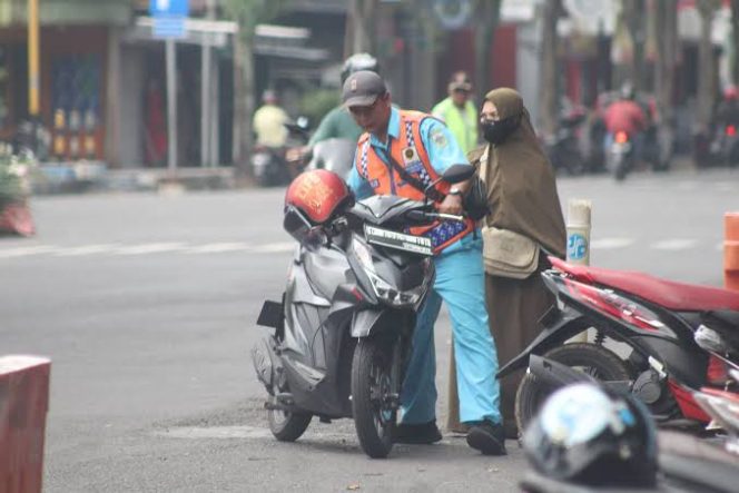 
 DPRD Jember Minta Dishub Awasi Ketat Program Parkir Gratis, Tegakkan Disiplin Jukir