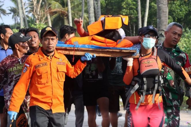
 Operasi SAR Besar-besaran untuk Evakuasi Korban KMP Tunu Pratama Jaya yang Tenggelam di Selat Bali