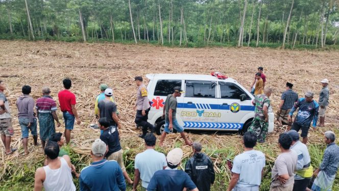 
 Ambulans Kecelakaan Saat Angkut Jenazah dari Bali ke Malang, Kerugian Rp20 Juta