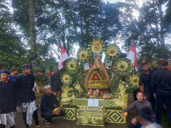
 Lima Tradisi Sakral Wajib Hadir di Sedekah Desa Kandangan Lumajang