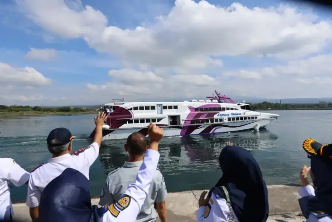 
 Express Bahari Mulai Berlayar, Banyuwangi–Bali Kini Cuma 2,5 Jam
