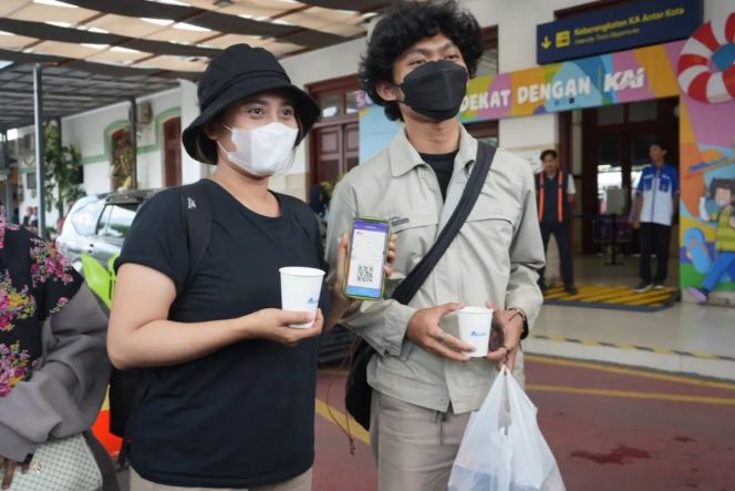 
 KAI Daop 9 Jember Beri Diskon 10% Tiket Eksekutif Sambut Banyuwangi Ethno Carnival 2025