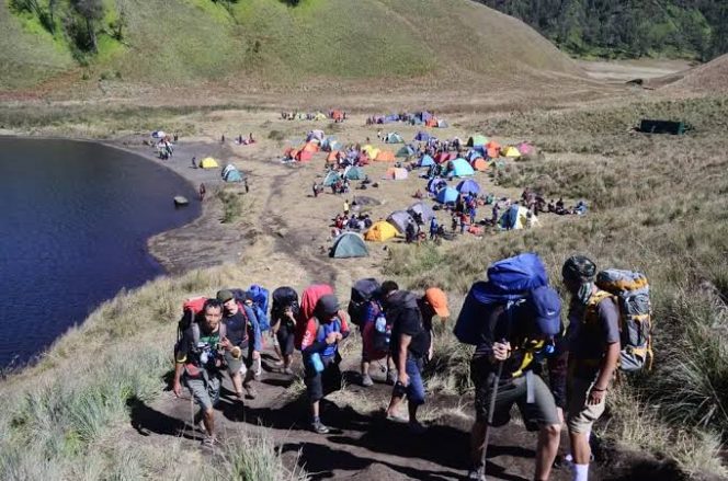 
 Jalur Pendakian Gunung Semeru Ditutup Sementara Mulai 17 Hingga 26 Agustus