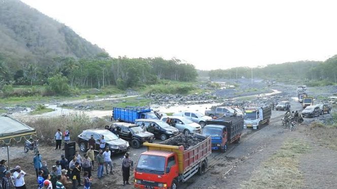 
 BPRD Lumajang: Semua Kartu Subsidi Kini Bisa Dilacak Digital, Tapi Belum Semua Penambang Mau Pakai Aplikasi