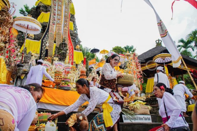 
 Tonggak Baru Umat Hindu Jawa Timur: Dari Lereng Gunung, Bakti Menyatukan Nusantara