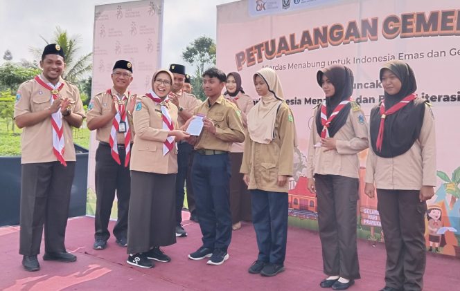 
 Hari Menabung 2025: Anak-anak Lumajang Belajar Jadi Petualang Keuangan yang Cerdas