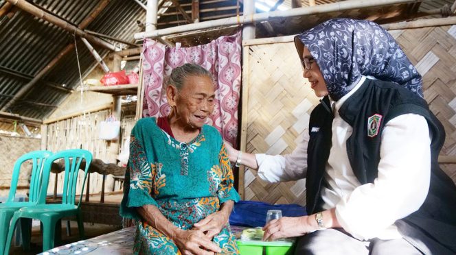 
 Yang Tak Terdata Justru Paling Membutuhkan: Bupati Lumajang Dorong Pendataan Lapangan