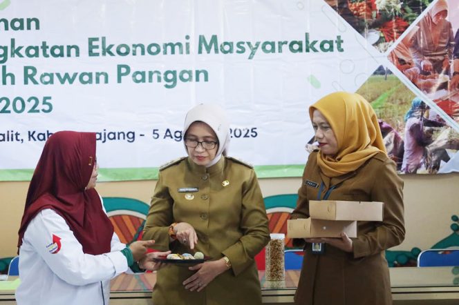 
 Ibu-ibu Gucialit Naik Kelas! Dapur Rumah Jadi Sumber Ketahanan Pangan